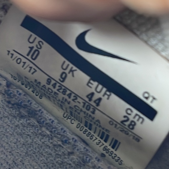 Nike Air Vapormax Flyknit 2 White Black Reverse Orca Mens Size 10 942842-103 - Picture 11 of 11